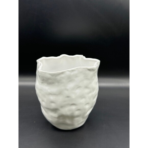 White Ceramic Kasper Vase Plant Pot Planter hammered details curved opening - Picture 1 of 7